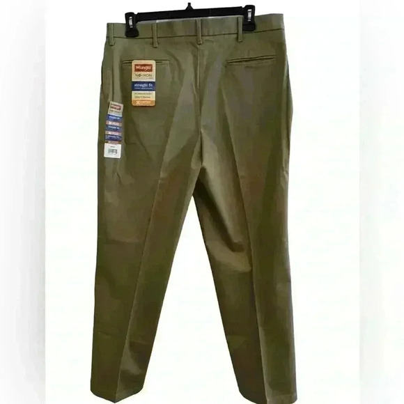 Wrangler NWOT Men’s No Iron Ultimate Khaki Straight Fit Pants Size 36X30 - Picture 3 of 9